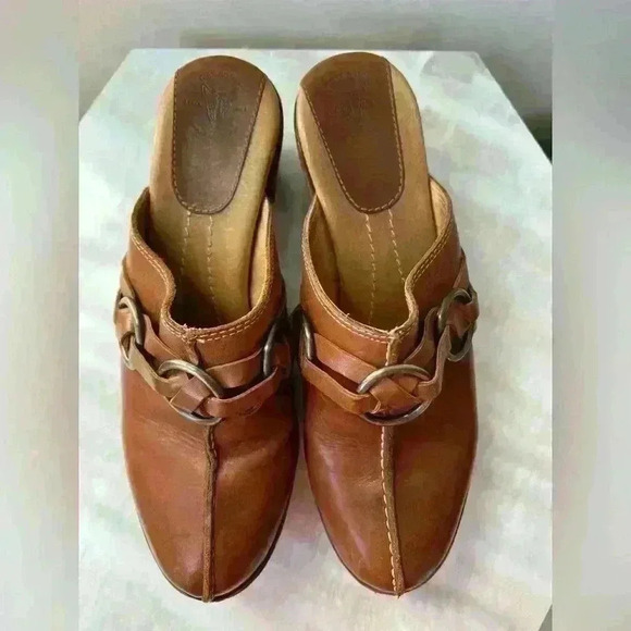 Leather Frye harness clogs - Picture 4 of 8